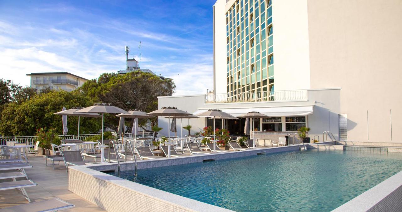 Hotel Nember Lido di Jesolo Exterior foto